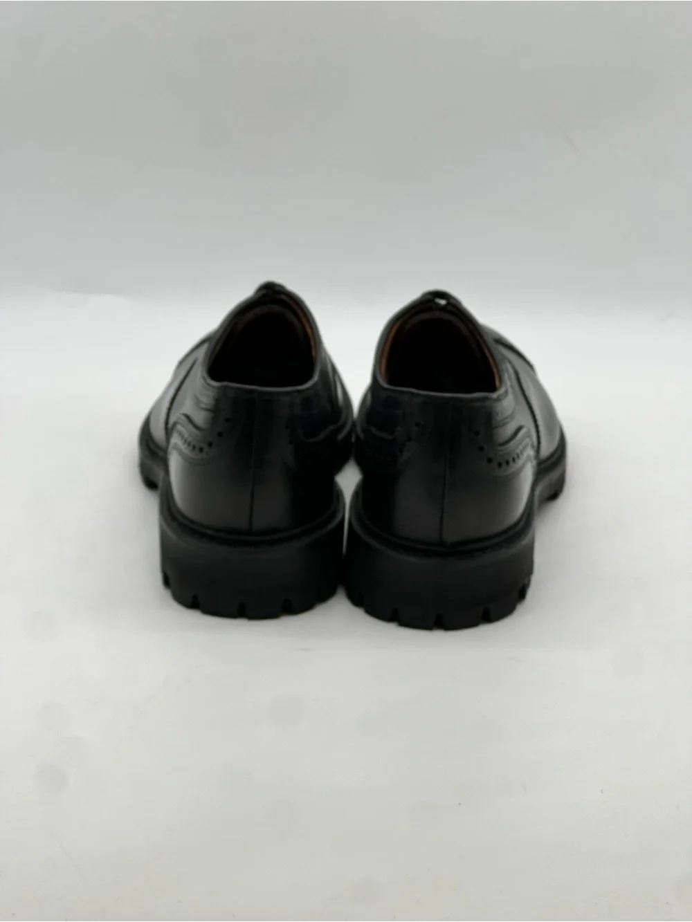 Allen Edmonds Black leather shoe. Size 10
